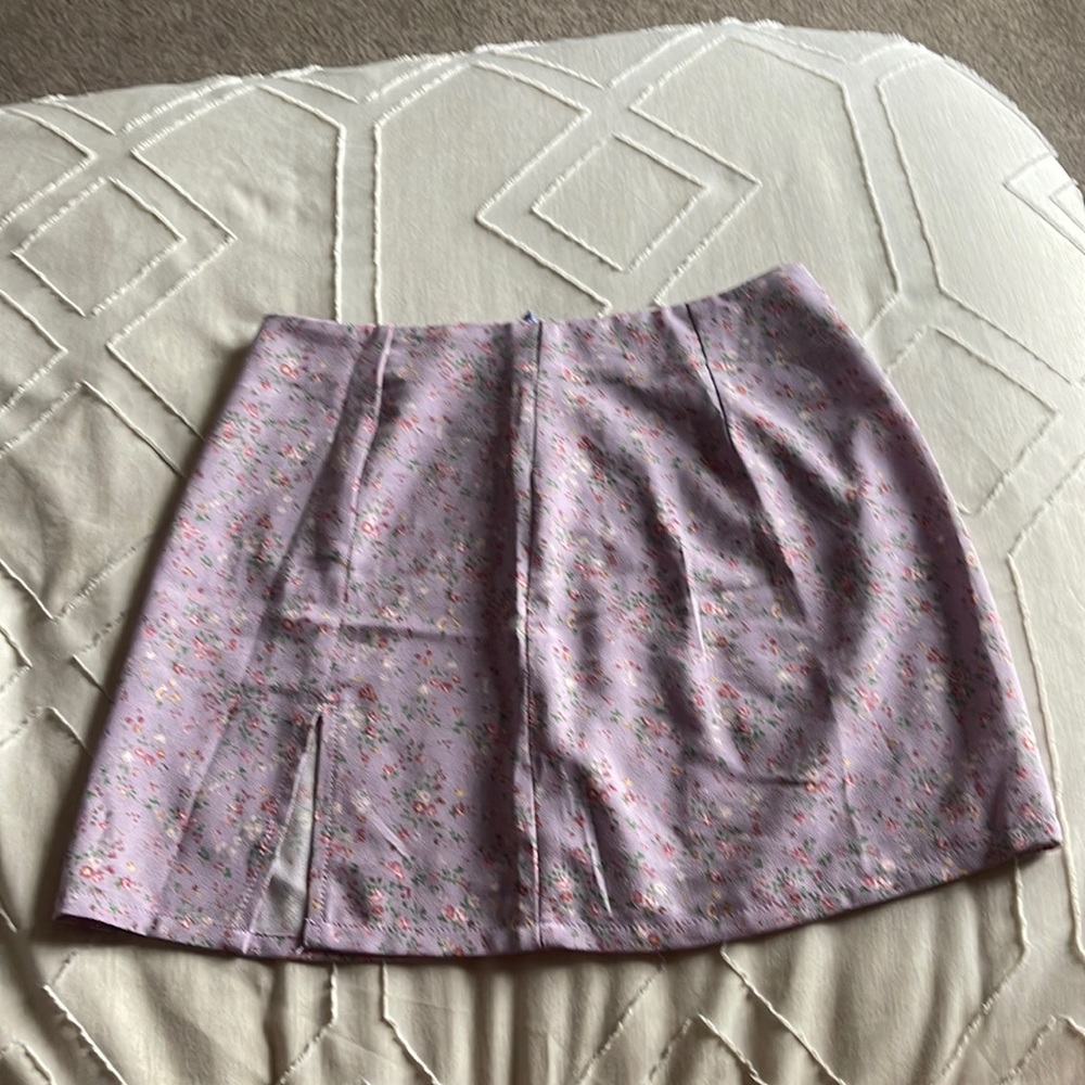 mini skirt
